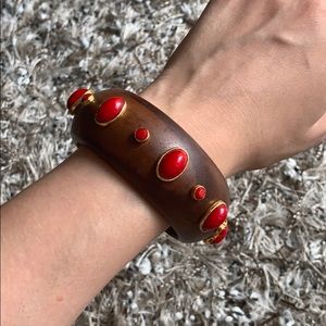 Vintage style wooden red stone bracelet